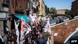 Tüntetés az új rendszer ellen Velencében 2024. április 25-én