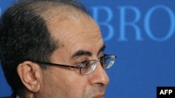 Ливия оппозициясының Ұлттық өтпелі кеңесінің жетекшісі Махмуд Жибрил Вашингтондағы Брукингс институтында. 12 мамыр 2011 жыл.