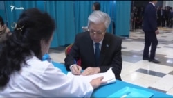 Қозоғистонда янги Конституция; Эрон Украинани “қонуний нишон” деб эълон қилди