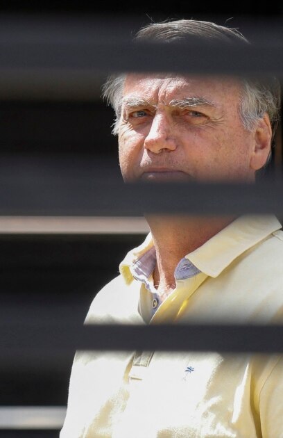 Бившият президент на Бразилия Жаир Болсонаро влиза в затвора за