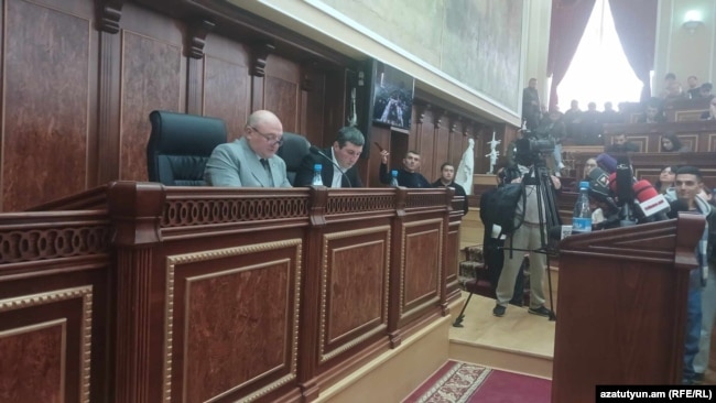 Վարդան Ղուկասյանն ընտրվեց Գյումրիի քաղաքապետ. ՔՊ-ն ներկա չէր 2 9b99d0a5 7145 412e 70b7 08dd798d11e7 w650 r1 s