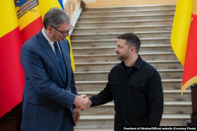 Aleksandar Vucic dhe Volodymyr Zelensky në një takim në Odessa