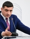 Candidatul AUR la alegerile prezidențiale, George Simion, a fost joi seară în Franța. El fusese invitat la o dezbatere cu contracandidatul său Nicușor Dan, la televiziunea publică din România.
