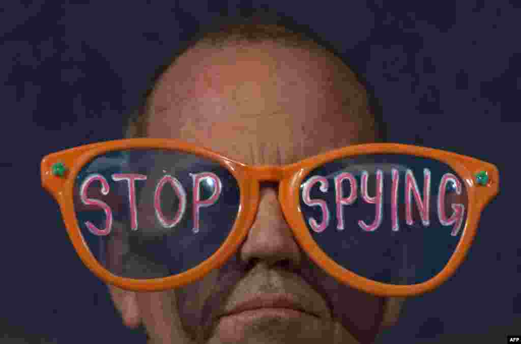 Protest la Washington împotriva programelor americane de urmărire globală