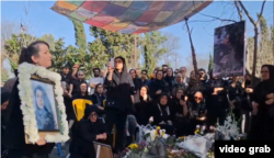 Похороны погибших в результате недавних протестов в Иране против режима аятолл, Горган, 8 января 2026 года