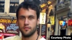 Реџеп Исмаил, член на движењето за социјална правда Ленка.