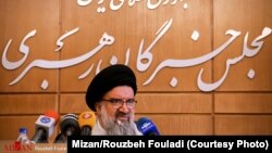 احمد خاتمی، عضو هیئت رئیسه خبرگان، امام جمعه موقت تهران