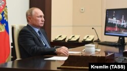 Владимир Путин в своём кабинете. Ново-Огарёво, 13 ноября 2020