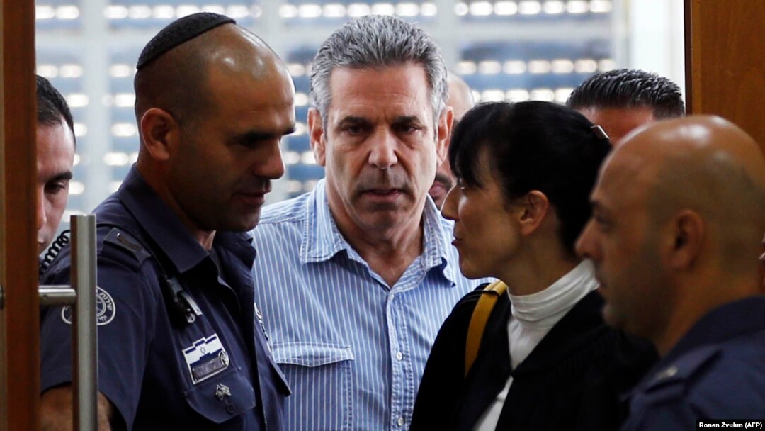Gonen Segev (u sredini)