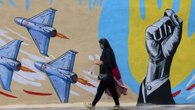 آمریکا ۱۴ فرد و نهاد را به‌دلیل تأمین و انتقال سلاح برای ایران تحریم کرد