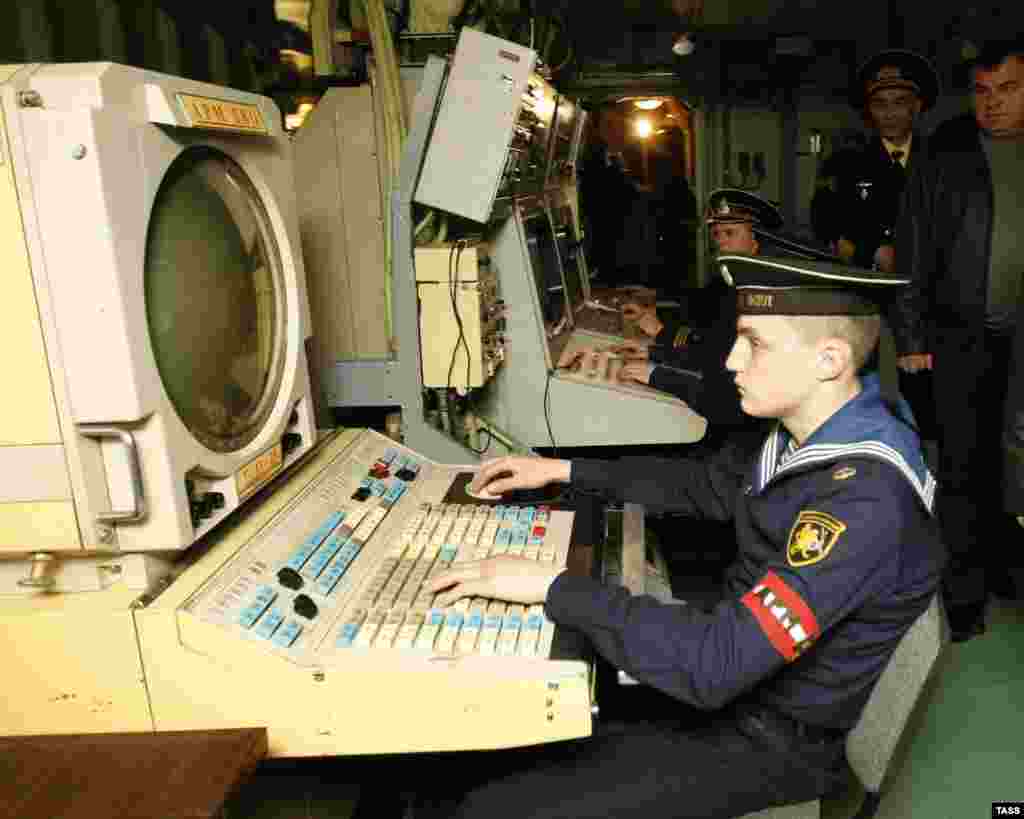 A radar operator aboard the Admiral Kuznetsov. Fully crewed, the vessel is home to 2,626 sailors and air crew. &nbsp;No figures for crew ages are available for the Russian carrier, but the average age aboard a comparable U.S. Nimitz-class aircraft carrier is 19. &nbsp;