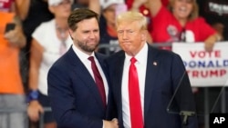 Presa americană a decis să nu publice informațiile primite de la cel mai probabil hackerul „Robert”, legate de tabăra republicană, în special de vicepreședintele candidatului Donald Trump, J.D.Vance. 