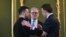 Украинанын президенти Владимир Зеленский Франциянын президенти Эммануэл Макрон жана Британиянын өкмөт башчысы Кир Стармер менен Лондондо. 2-март, 2025-жыл.
