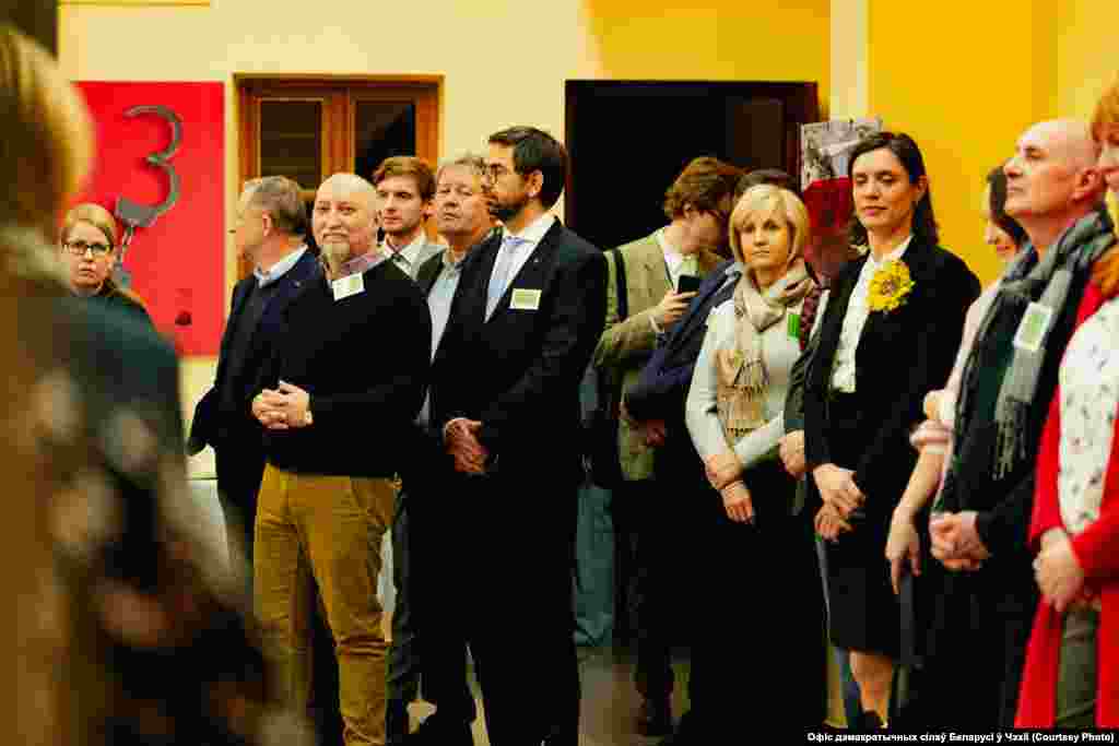 Адкрыцьцё выставы Артура Вакарава «30 гадоў дыктатуры. 30 плякатаў зь яе наступствамі»