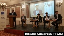 Каныбек Иманалиев долбоордун ачылышында. 12-март, 2020-жыл. 