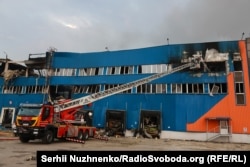 Зруйновані внаслідок російської атаки складські приміщення у Броварському районі Київської області. 5 серпня 2026 року