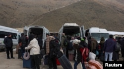 Ирандан Түркия аркылуу чыгып бараткандар. Иллюстрациялык сүрөт.