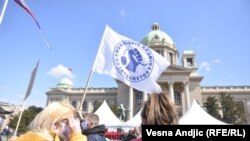 Protest frilensera i radnika na internetu ispred Skuptine Srbije, 8. april 2021.