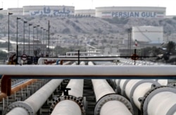 Иранские объекты нефтепереработки на острове Харк в Персидском заливе