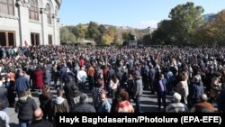 گردهمایی معترضین در ایروان پایتخت ارمنستان