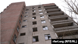 Будинок Клавдії Омельченко у місті Прип'ять. Вперше за 40 років жінка наважилася приїхати в це місце