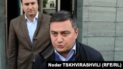 ”თავისუფალი დემოკრატების” წევრი ვიქტორ დოლიძე.