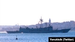 Qara deñizge kirgen NATO gemisi. Foto - Yörük Işık
