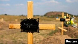 Могили загиблих за так звану «ДНР» на околиці Донецька 