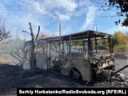 Повністю знищений автобус з пасажирами