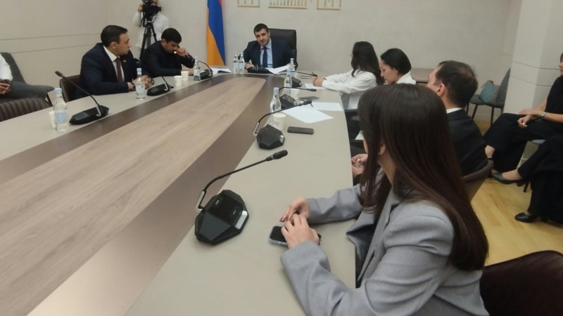 Եկեղեցու հարցով ԱԺ քննիչ հանձնաժողովն առաջին նիստը գումարեց