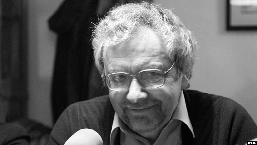 Борис Дубин на записи программы "Свобода в клубах" в 2008 г. в "Квартире 44"