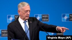 Американскиот секретар за одбрана Џим Матис 