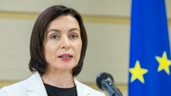 Premierul Maia Sandu într-o discuție cu Valentina Ursu