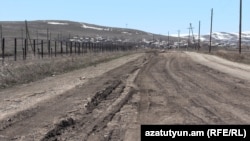 Մեղրաշատի ճանապարհը