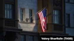  Вид на здание посольства США в Москве 