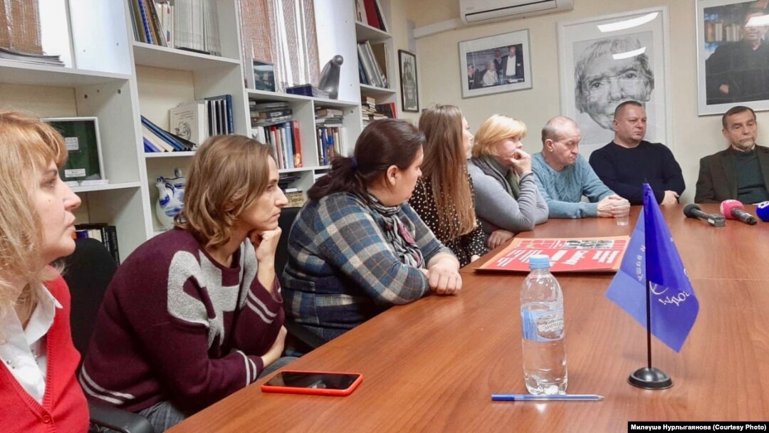 Чарада катнашучылар