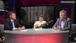 Надію Савченко переводять до цивільної лікарні. Від чого залежить звільнення льотчиці?