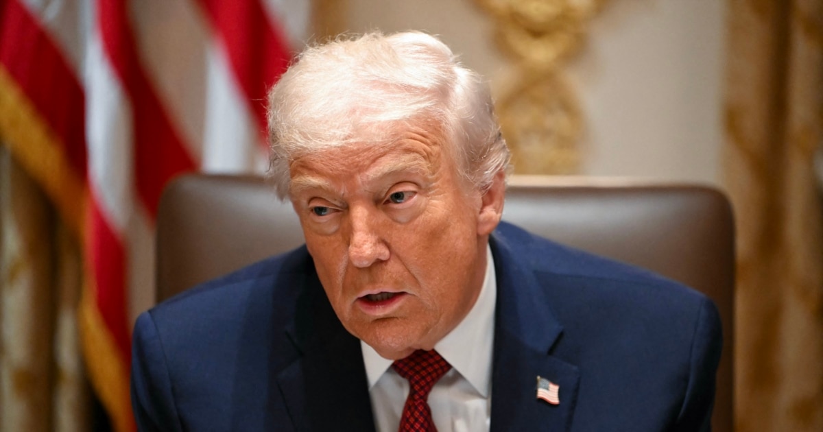 Trump prezanton  vizat e arta  në vlerë të 1 milion dollarëve