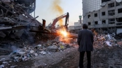 Жителите на Техеран и на други градови споделуваат видеа од воздушните удари и последиците