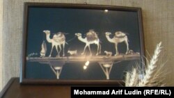 اومان نیازی د نقاشۍ تر څنګ د ازادي راډیو د تعلمي څانګې یو تکړه پروډیوسر هم دی.