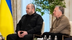 Рустем Умеров и Стивен Уиткофф на переговорах а Абу-Даби, ОАЭ, 23 января 2026