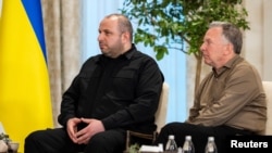 Рустем Умєров і Стів Віткофф під час попередніх переговорів в Абу-Дабі, 23 січня 2026 року