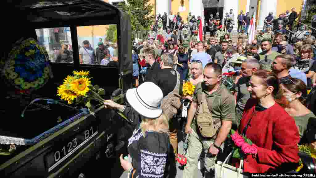 Від початку нинішньої війни на Донбасі загинуло понад 3000 українських воїнів