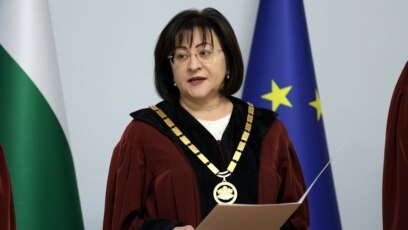 Председателката на Конституционния съд КС Павлина Панова обвини Централната избирателна