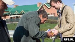 23 красавіка актывісты БХД дапамагалі бамжам з&nbsp;цэнтру Менску