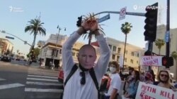 "Россия будет свободной!" Акции в поддержку Навального в США