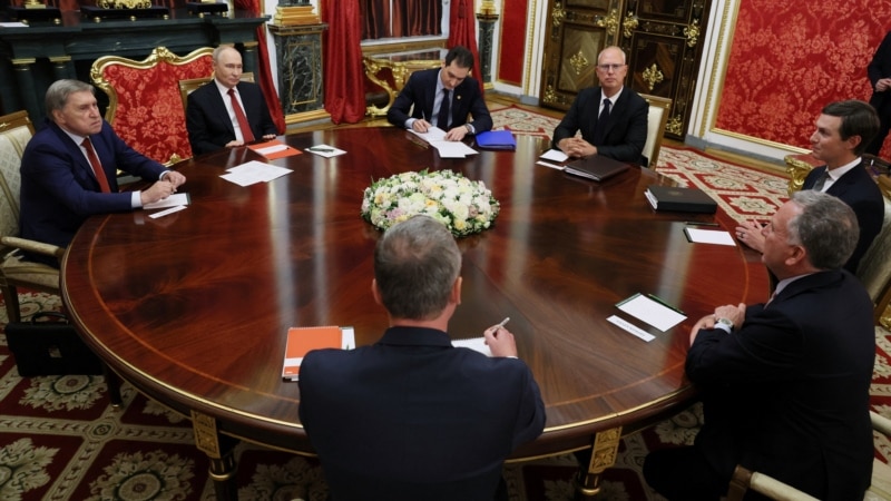 US Envoys Head To Kyiv After Stop In Moscow, Late-Night Meeting With Putin