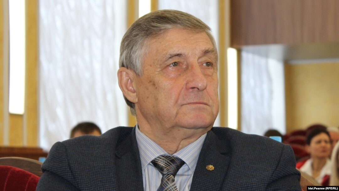 Анатолий Смирнов