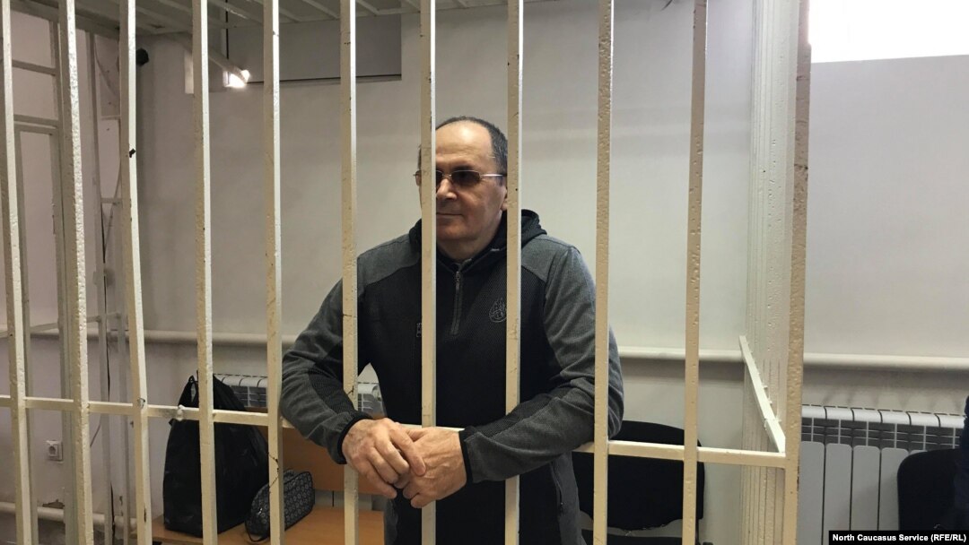Оюб Титиев