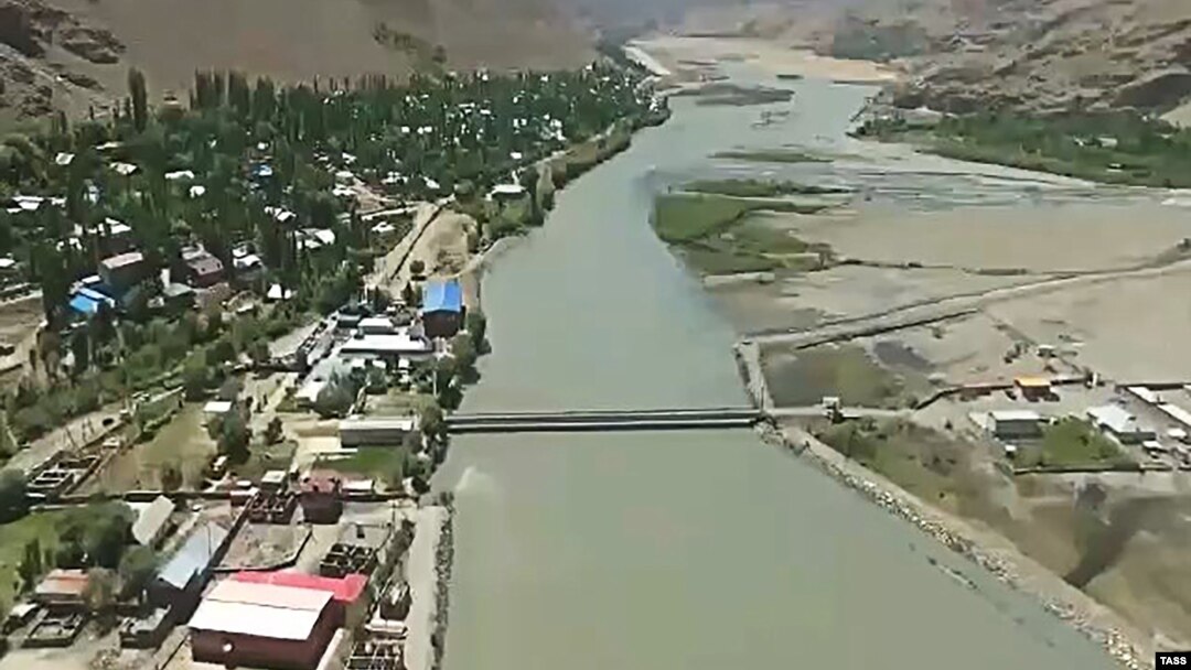 Тажикстан, Тоолуу-Бадахшан автоном облусунун борбору Хорог шаары. Июль, 2022-жыл.